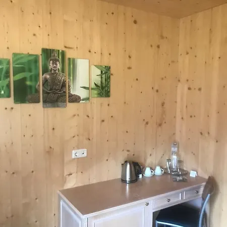 Falken Horst * Lienz