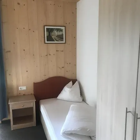 Falken Horst * Lienz