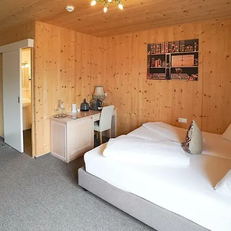 Hostel Falken Horst *